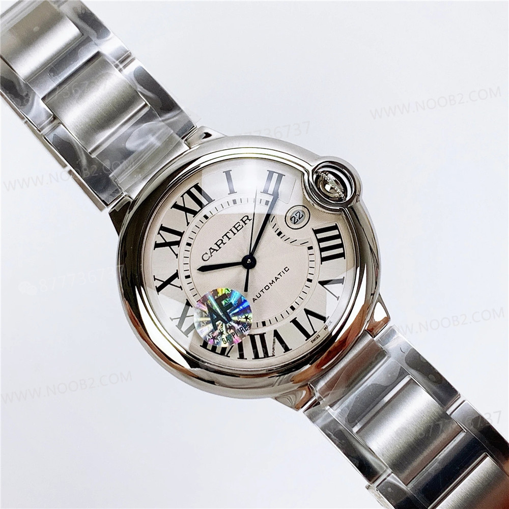 Gerçek-replika karşılaştırması: AF Factory Ballon Bleu 42 mm büyük boy erkek replika saat — 14. fotoğraf