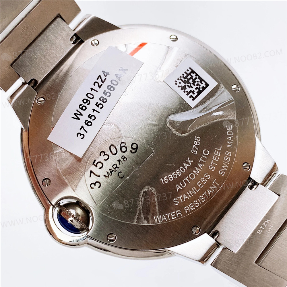 Gerçek-replika karşılaştırması: AF Factory Ballon Bleu 42 mm büyük boy erkek replika saat — 17. fotoğraf