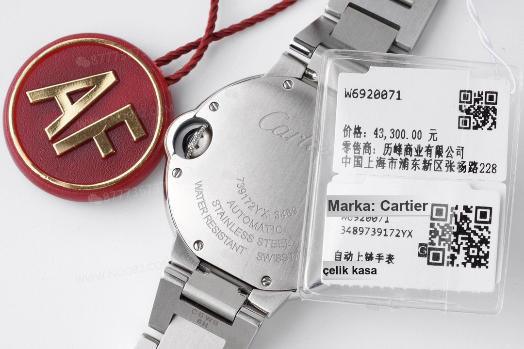 Gerçek-replika karşılaştırması: AF Factory Cartier Ballon Bleu 33 mm pembe kadran 076 orijinal mekanizma bir bakışta ele verir mi? — 12. fotoğraf