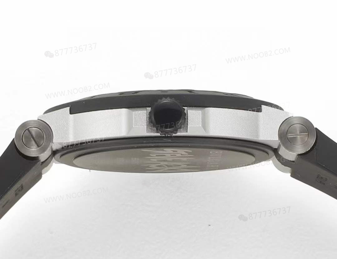 Gerçek-replika karşılaştırması: BVF Factory Bulgari 103539 STEVE AOKI iş birliği üç renk ok — 16. fotoğraf