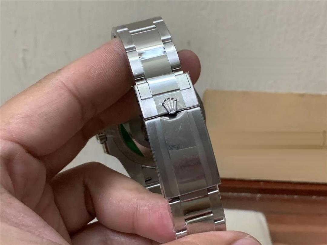 Gerçek-Replika Karşılaştırması: Clean Rolex GMT Inter Milan Bezel (Mavi-Siyah Bezel) — 19. fotoğraf