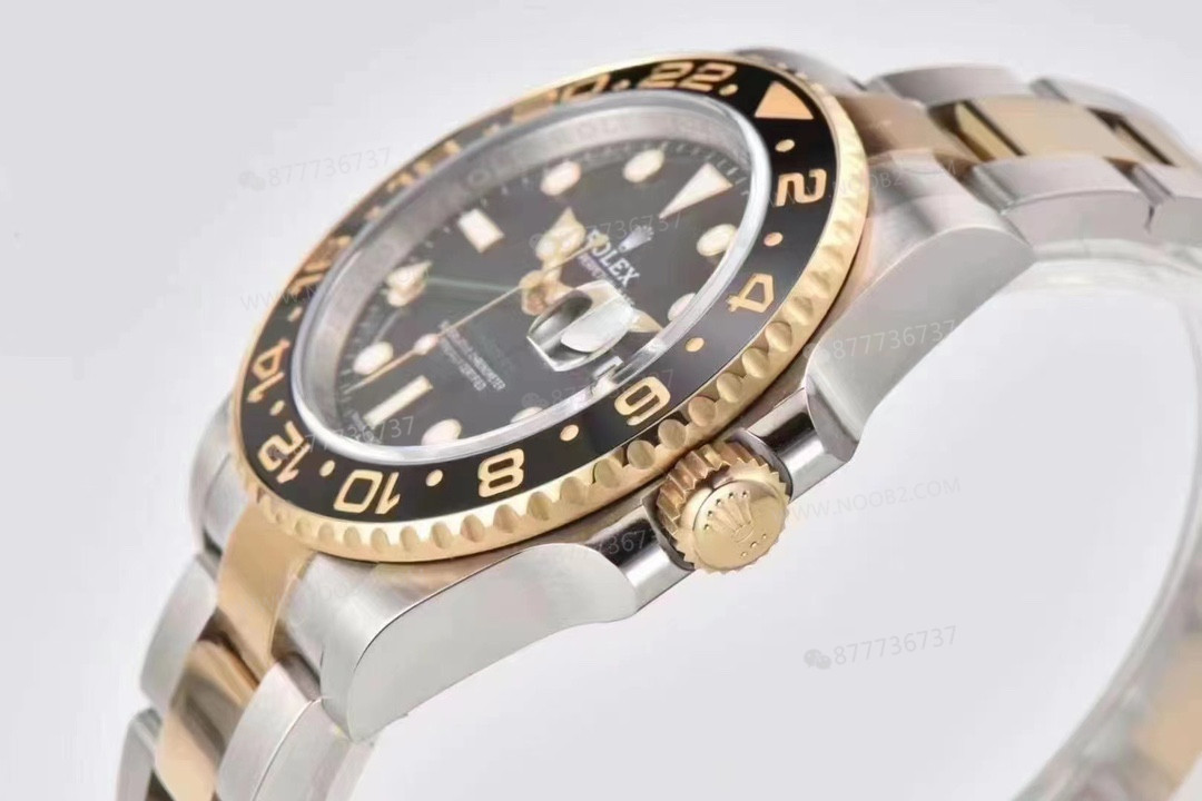 Gerçek-replika karşılaştırması: Clean Rolex iki renk (çelik-altın) GMT-Master 116713 replika saat — 16. fotoğraf
