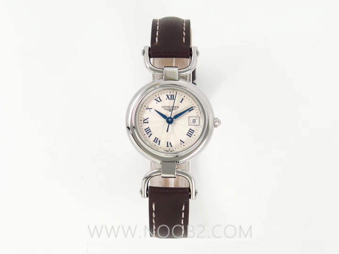 Gerçek-replika karşılaştırması: GS Factory Longines Equestrian serisi kadın replika saati 26,5 mm orijinal İsviçre 152 kuvars mekanizmasıyla orijinaline kıyasla nasıl? İlk bakışta sahte olduğu belli olur mu? — 6. fotoğraf