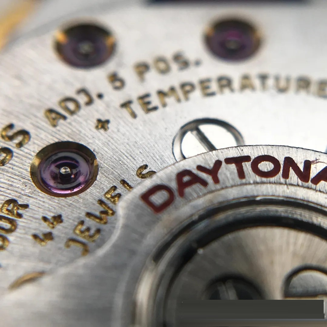 Gerçek-replika karşılaştırması: N Factory Rolex Daytona V3 sürümü 4130 mekanizması orijinalinden nasıl ayırt edilir? — 18. fotoğraf
