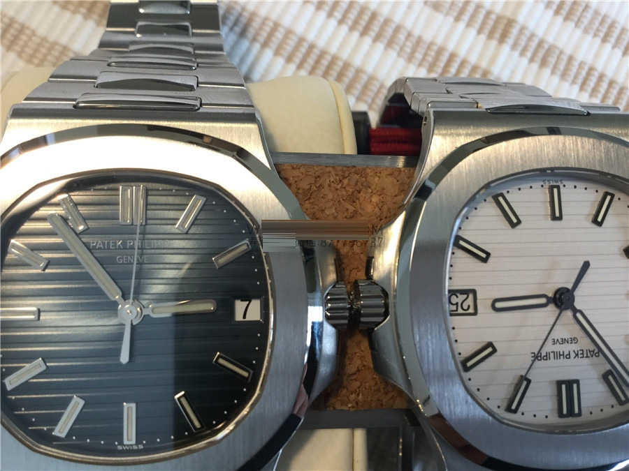 Gerçek-replika karşılaştırması: PPF Factory beyaz kadranlı Nautilus V2 versiyon replika saatin orijinal Patek Philippe 5711 mavi kadranlı ile karşılaştırma incelemesi — 11. fotoğraf