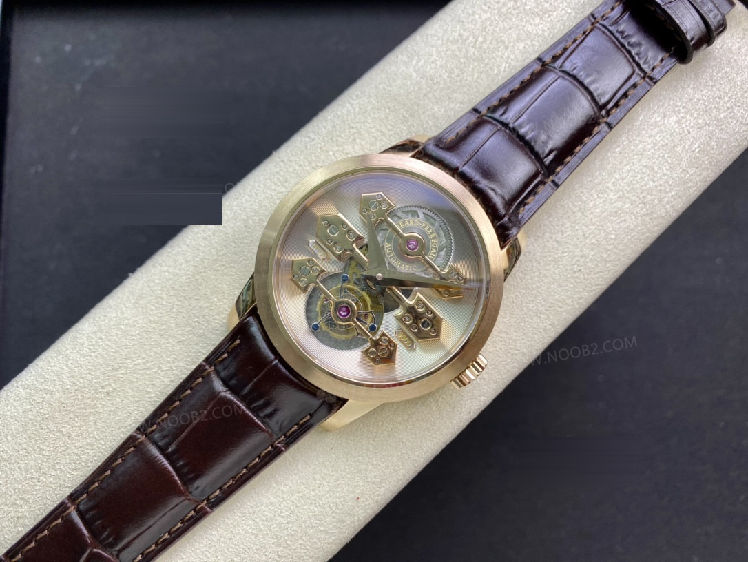 Gerçek-replika karşılaştırması: RM Factory Girard-Perregaux Bridges 99193 tourbillon replika saat incelemesi — 12. fotoğraf