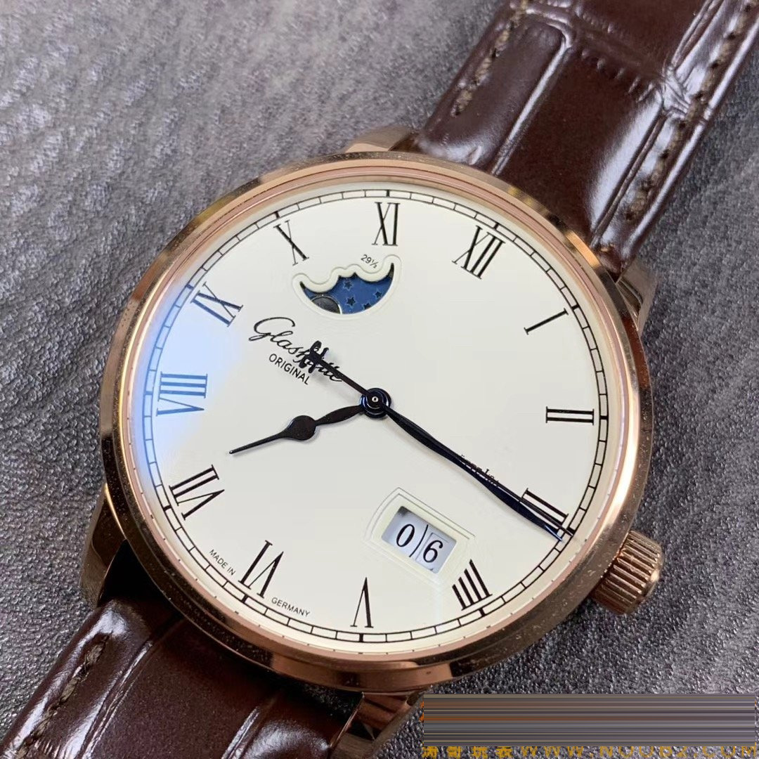 Gerçek-replika karşılaştırması: V9 Factory Glashütte Original Senator 1-36-04 çift atlamalı büyük tarih ay evreli saatini nasıl yapmış? — 5. fotoğraf