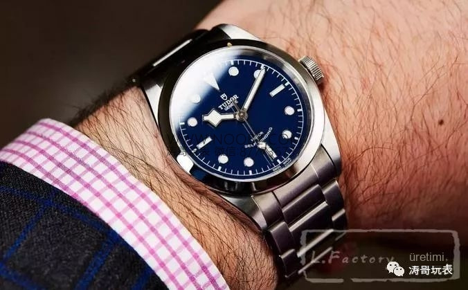 Gerçek-replika karşılaştırması ve inceleme: LF Factory Tudor Black Bay M79540 serisi 41 mm replika saat nasıl? — 3. fotoğraf