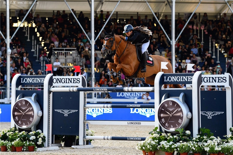 Gerçek-Replika Karşılaştırması: Yeni V9 Factory Longines Master Collection Gri Kadranlı 40 mm 3 Konum Tek Takvimli L2.793.4.71.6 Replika İncelemesi — 1. fotoğraf