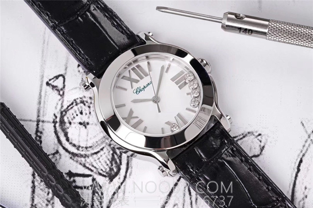 Gerçek-Replika Karşılaştırması: ZF Factory Chopard Happy Diamonds Quartz 278509-3001 Orijinal LUC İsviçre ETA955.112 Mekanizmalı Replika Saat ile Orijinal İnceleme Karşılaştırması — 14. fotoğraf