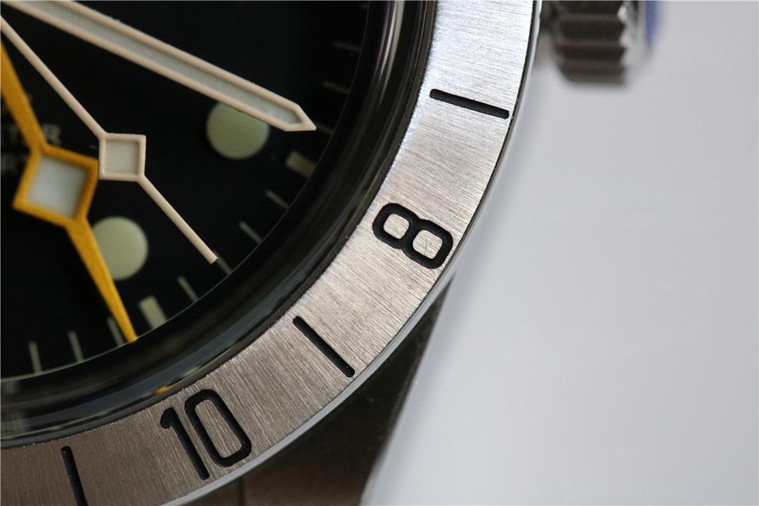 Gerçek-replika karşılaştırması: ZF Factory Tudor M79470 Black Bay 39 mm GMT ilk bakışta belli olur mu? — 16. fotoğraf