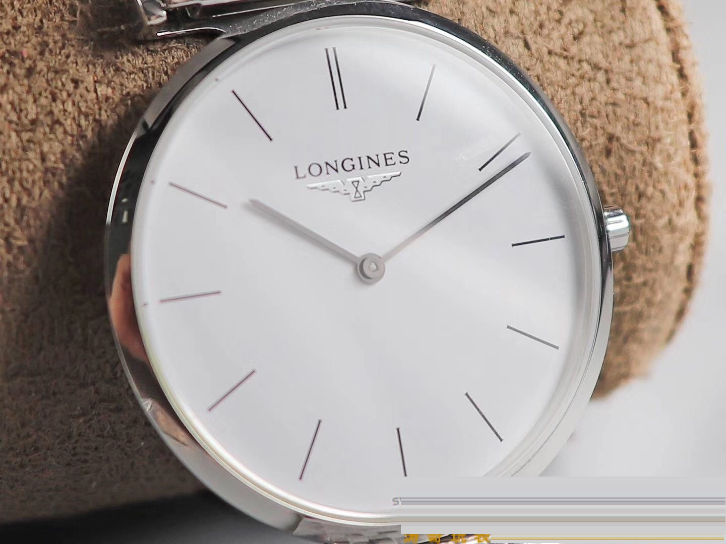 Gerçek-replika karşılaştırması: Zhao Liying'in taktığı N1 Factory Longines La Grande Classique serisi orijinal Cal.420 İsviçre kuvars mekanizmalı replika saat incelemesi — 17. fotoğraf