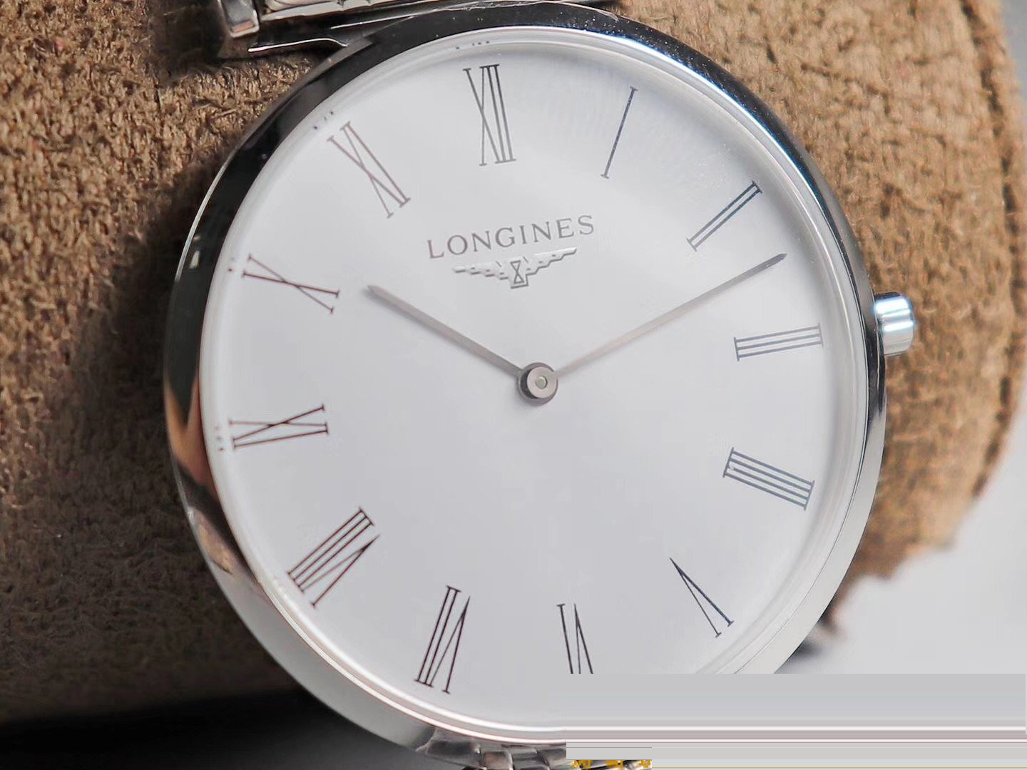 Gerçek-replika karşılaştırması: Zhao Liying'in taktığı N1 Factory Longines La Grande Classique serisi orijinal Cal.420 İsviçre kuvars mekanizmalı replika saat incelemesi — 18. fotoğraf