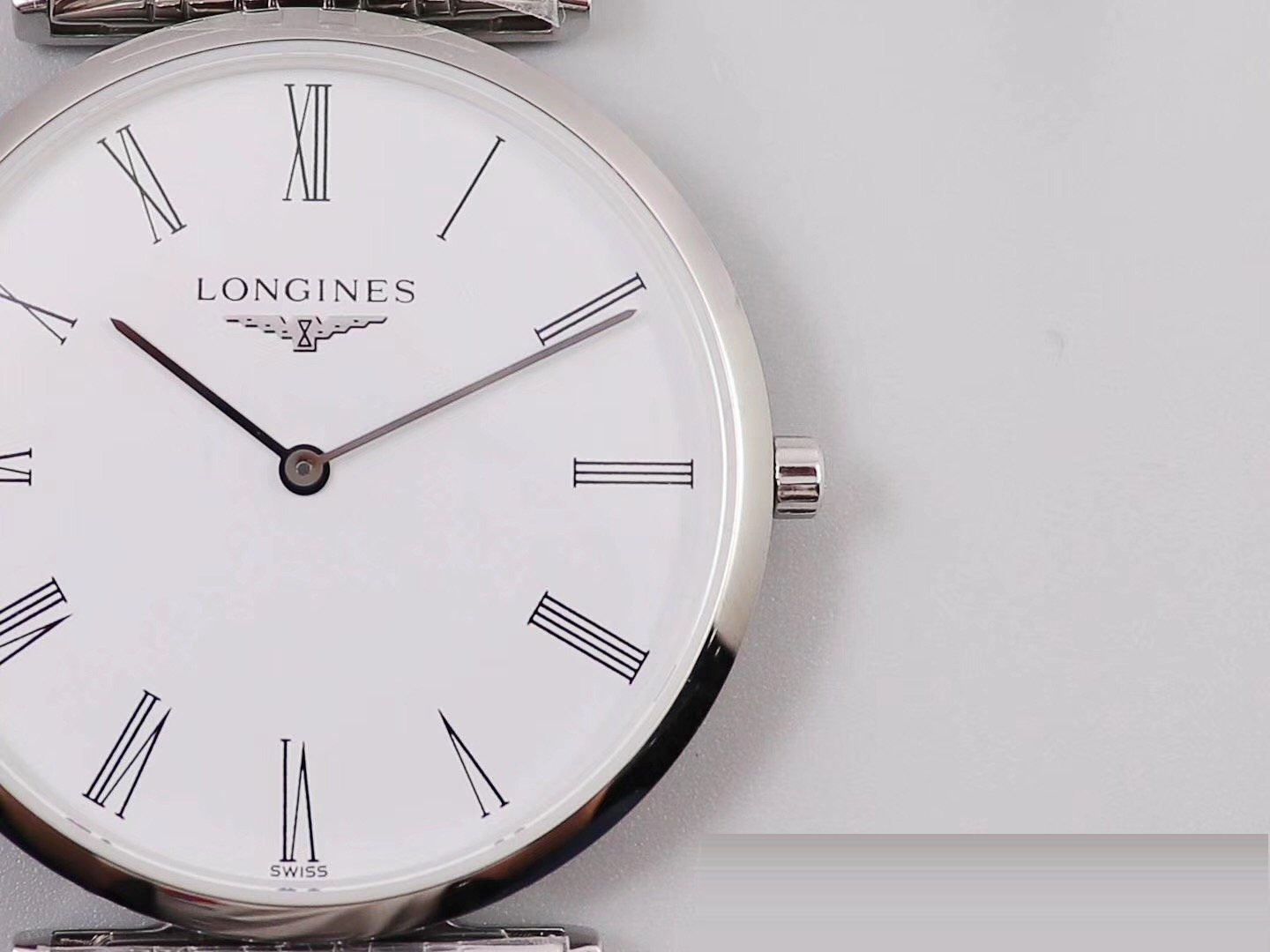 Gerçek-replika karşılaştırması: Zhao Liying'in taktığı N1 Factory Longines La Grande Classique serisi orijinal Cal.420 İsviçre kuvars mekanizmalı replika saat incelemesi — 20. fotoğraf