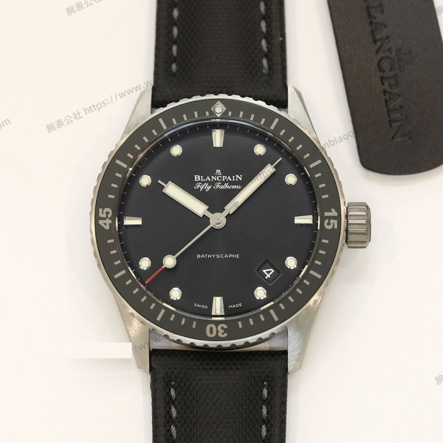 GF Factory Blancpain Fifty Fathoms 50 Fathoms serisi 5000-1230-B52A saat (titanyum kasa) — 1. fotoğraf