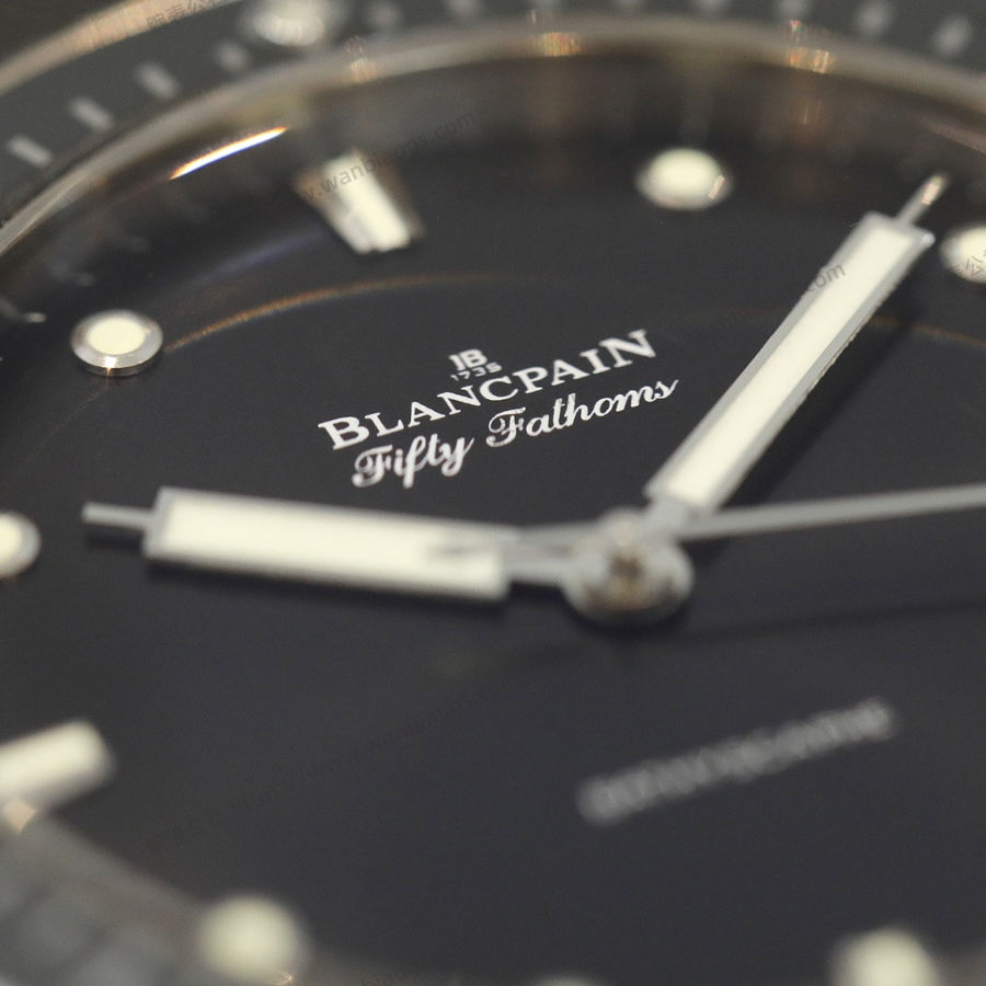 GF Factory Blancpain Fifty Fathoms 50 Fathoms serisi 5000-1230-B52A saat (titanyum kasa) — 4. fotoğraf