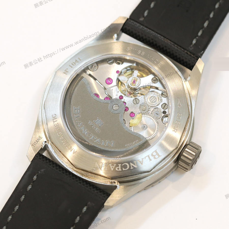 GF Factory Blancpain Fifty Fathoms serisi saten fırçalanmış titanyum saat incelemesi — 7. fotoğraf