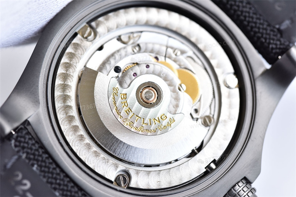 GF Factory Breitling Avenger Blackbird V4 yükseltilmiş versiyonu ZF Factory işinden daha mı iyi? — 11. fotoğraf