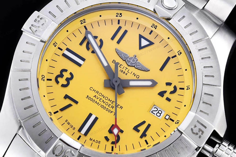 GF Factory Breitling Avenger Seawolf serisi (sarı kadranlı) saat incelemesi — 3. fotoğraf