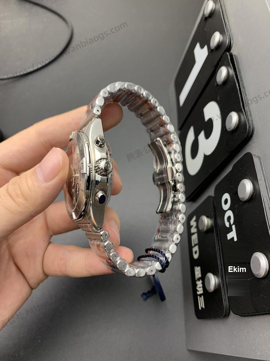 GF Factory Breitling B01 Kronograf Serisi 42 mm Bullet Bilezikli Kol Saati (Panda Kadran) İncelemesi — 4. fotoğraf