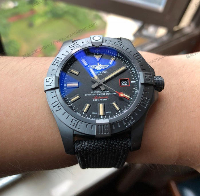 GF Factory Breitling Blackbird (SR-71 casus uçağı) V4 versiyonu saat incelemesi — 1. fotoğraf