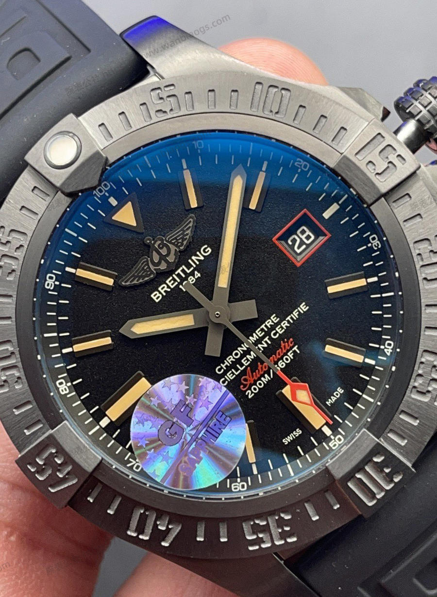 GF Factory Breitling Blackbird (SR-71 casus uçağı) V4 versiyonu saat incelemesi — 3. fotoğraf