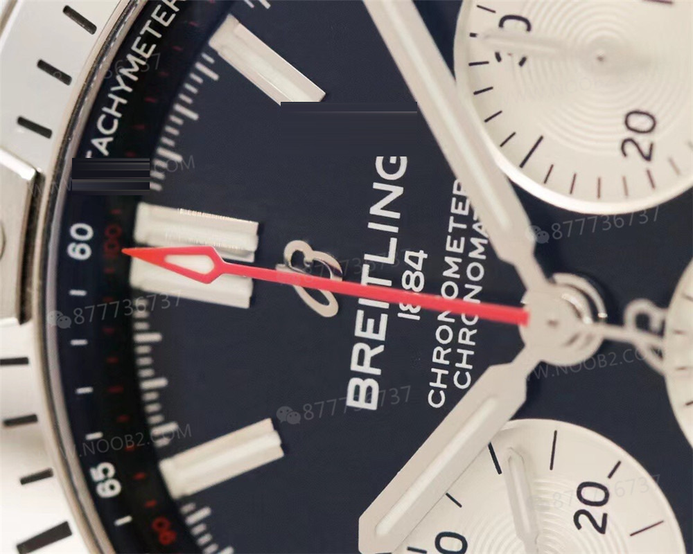 GF Factory Breitling Chronomat B01 kronograf replika saatte siyah kadranda renk farkı var mı? — 4. fotoğraf