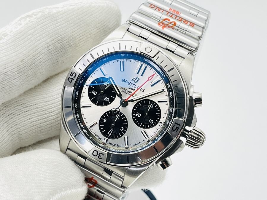 GF Factory Breitling Chronomat sağlam çelik dev, çok yönlü spor kol saati incelemesi - beyaz kadran — 2. fotoğraf