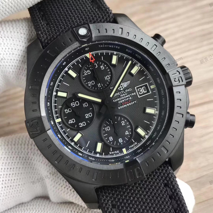 GF Factory Breitling Colt Chronograph Automatic A1338811 saat incelemesi — 3. fotoğraf