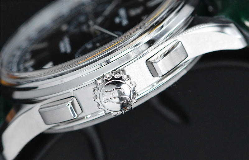 GF Factory Breitling Premier B01 yarış (yeşil kadran) saat incelemesi — 4. fotoğraf