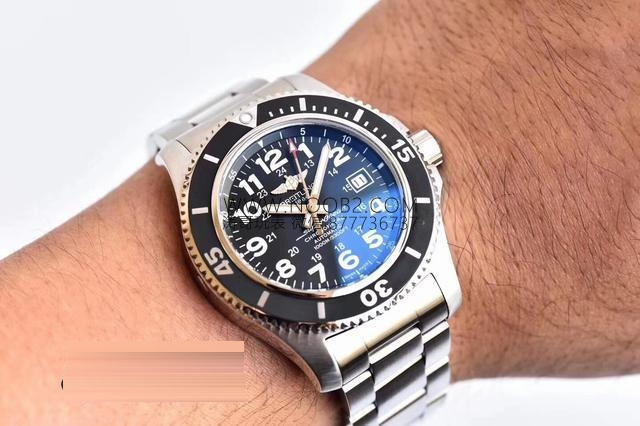 GF Factory Breitling Superocean 2. Nesil 44 mm 2824 mekanizmalı saat söküm ve orijinal karşılaştırmalı inceleme — 2. fotoğraf