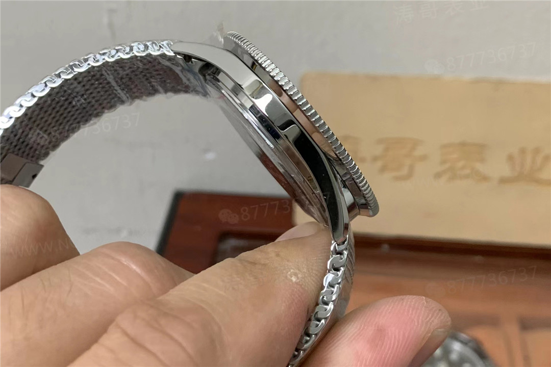 GF Factory Breitling Superocean Heritage 57 Capsule Serisi A103701A1B1A1 Saat İncelemesi — 7. fotoğraf