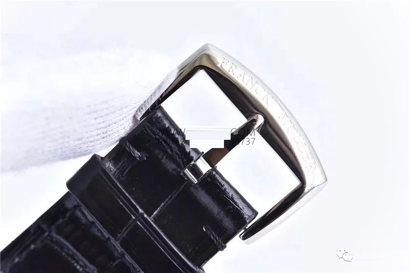 GF Factory Franck Muller 6002MQZ MASTER SQUARE kadın kuvars replika saat orijinalle karşılaştırıldığında nasıl? Elmas taşlı modeli var mı? — 22. fotoğraf