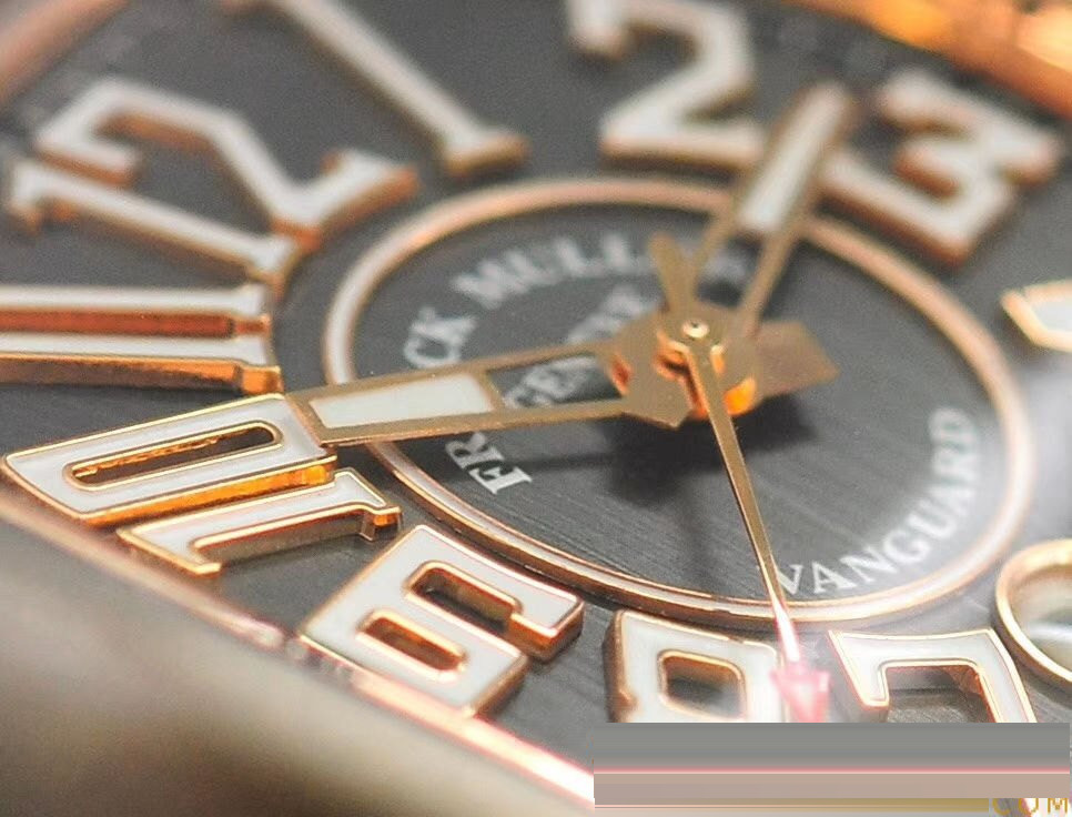 GF Factory Franck Muller V45 titanyum-gül altın versiyonu saat incelemesi — 5. fotoğraf
