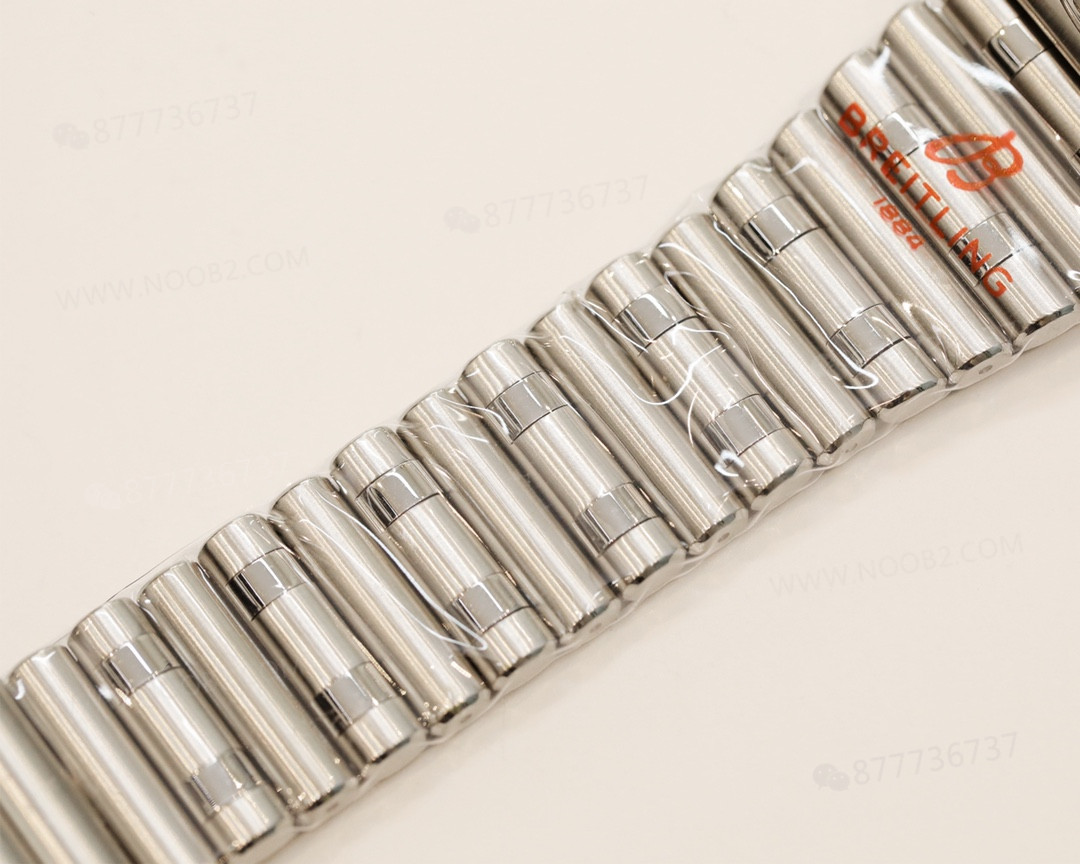 GF Factory Replika Breitling Chronomat retro mermi bilezikli 42 mm kronograf panda beyaz kadran — 10. fotoğraf