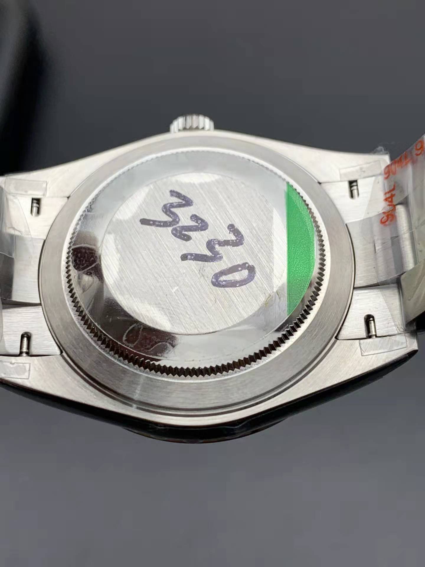 Rolex Oyster Perpetual 41mm Kasa Arkası