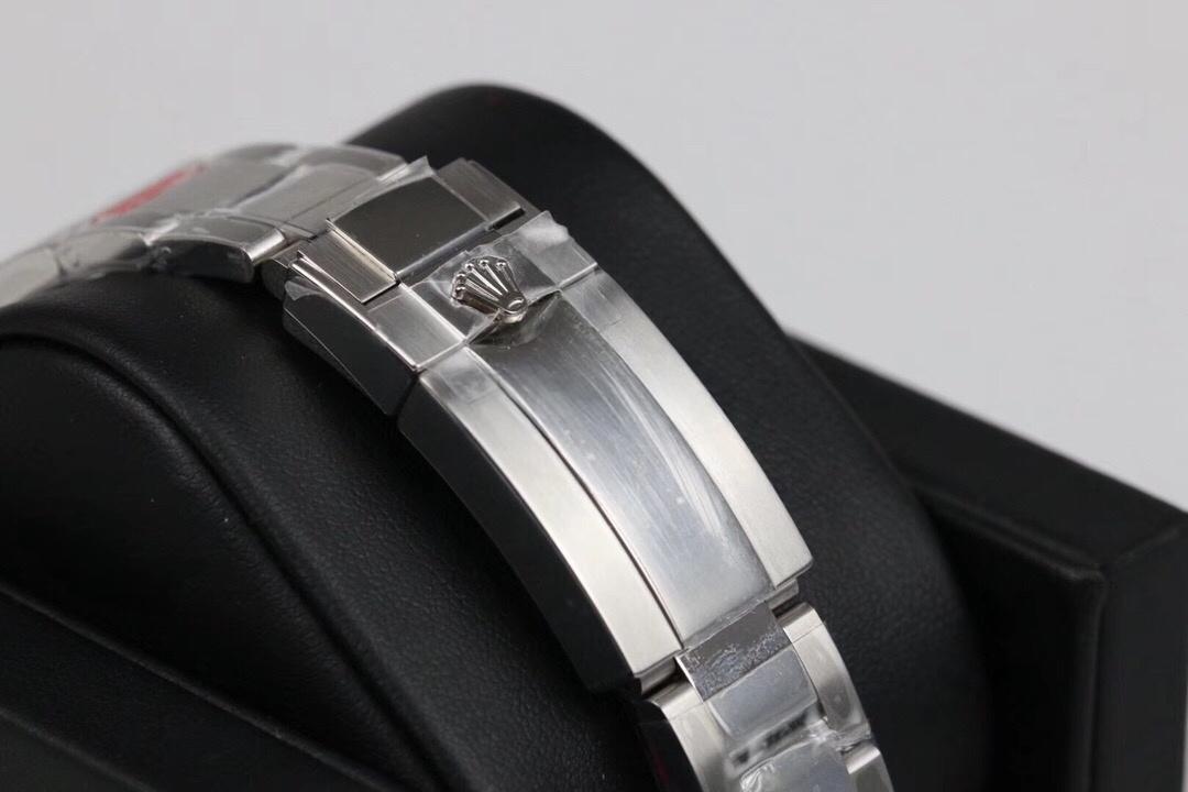 GM Factory Rolex GMT-Master II kırmızı-mavi Pepsi bezel 3186 mekanizma V2 nihai versiyon beş boncuklu üç dizili bilezikli replika saat — 9. fotoğraf