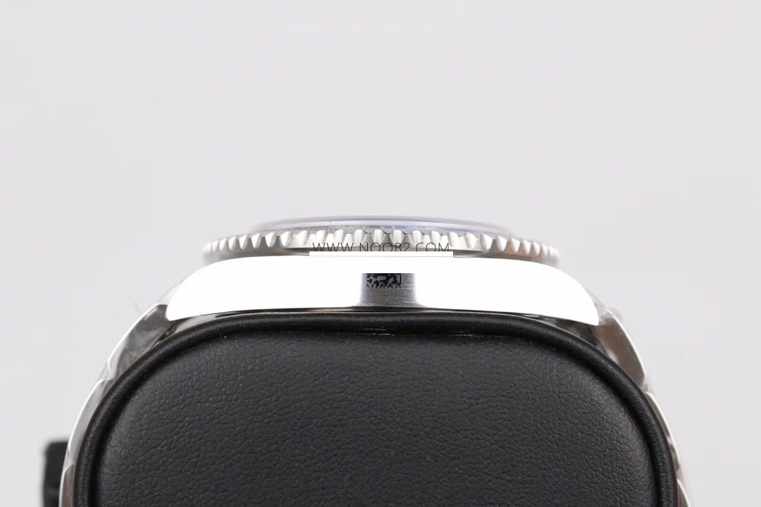 GM Factory Rolex GMT-Master II siyah-mavi kola bezel 3186 mekanizma V2 nihai versiyon beş boncuklu üç sıralı bilezik replika saat — 7. fotoğraf
