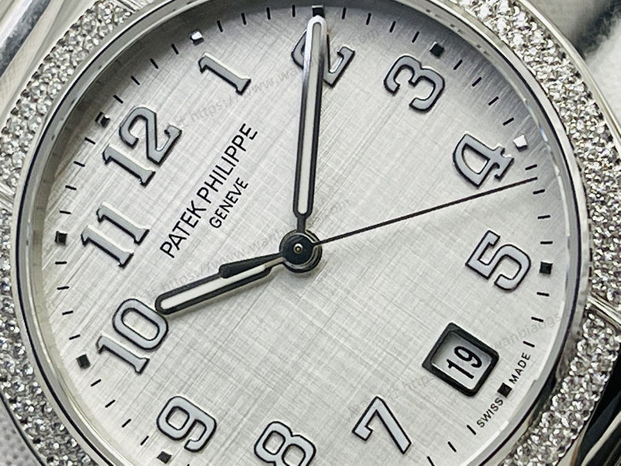 GR Factory2023 Patek Philippe Twenty~4 serisi 7300 göz alıcı bir çıkış yapıyor — 6. fotoğraf