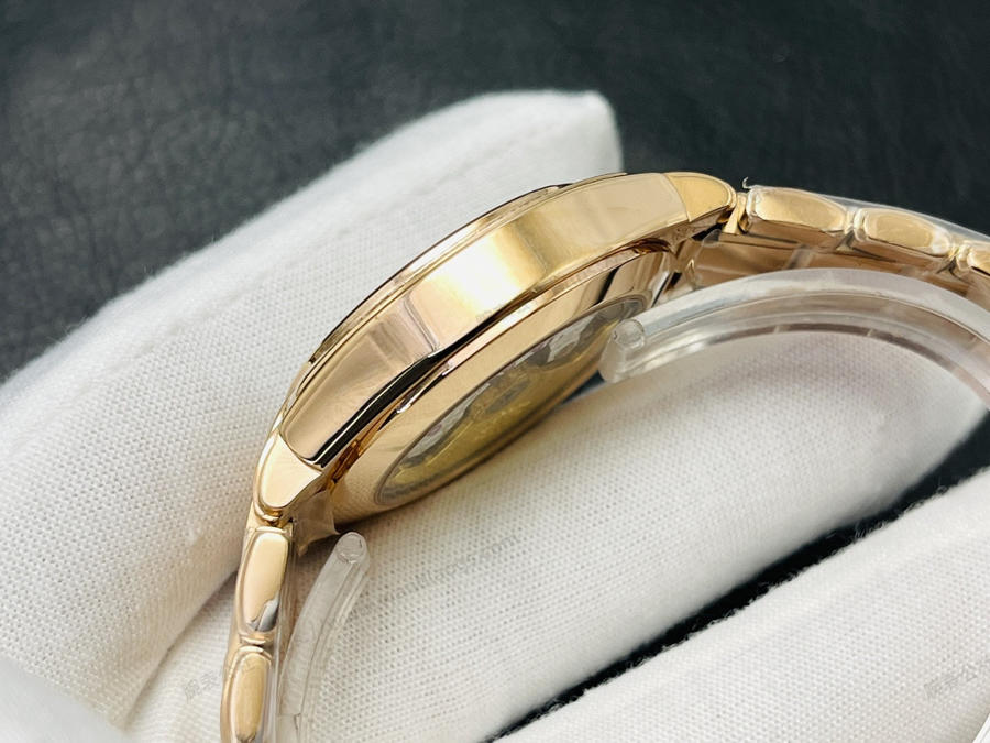 GR Factory2023 Patek Philippe TWENTY~4 serisi 7300 göz kamaştırıcı şekilde geliyor — 6. fotoğraf