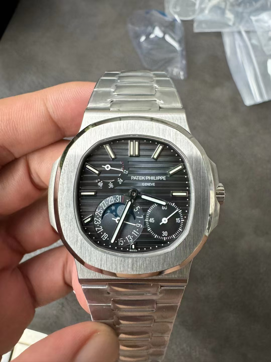 Replika Patek Philippe 5712 Mavi Kadran
