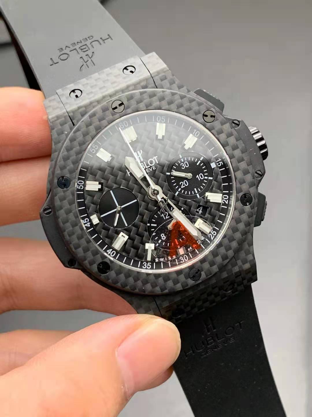 HB Factory Hublot Karbon Fiber Saat İncelemesi — 2. fotoğraf