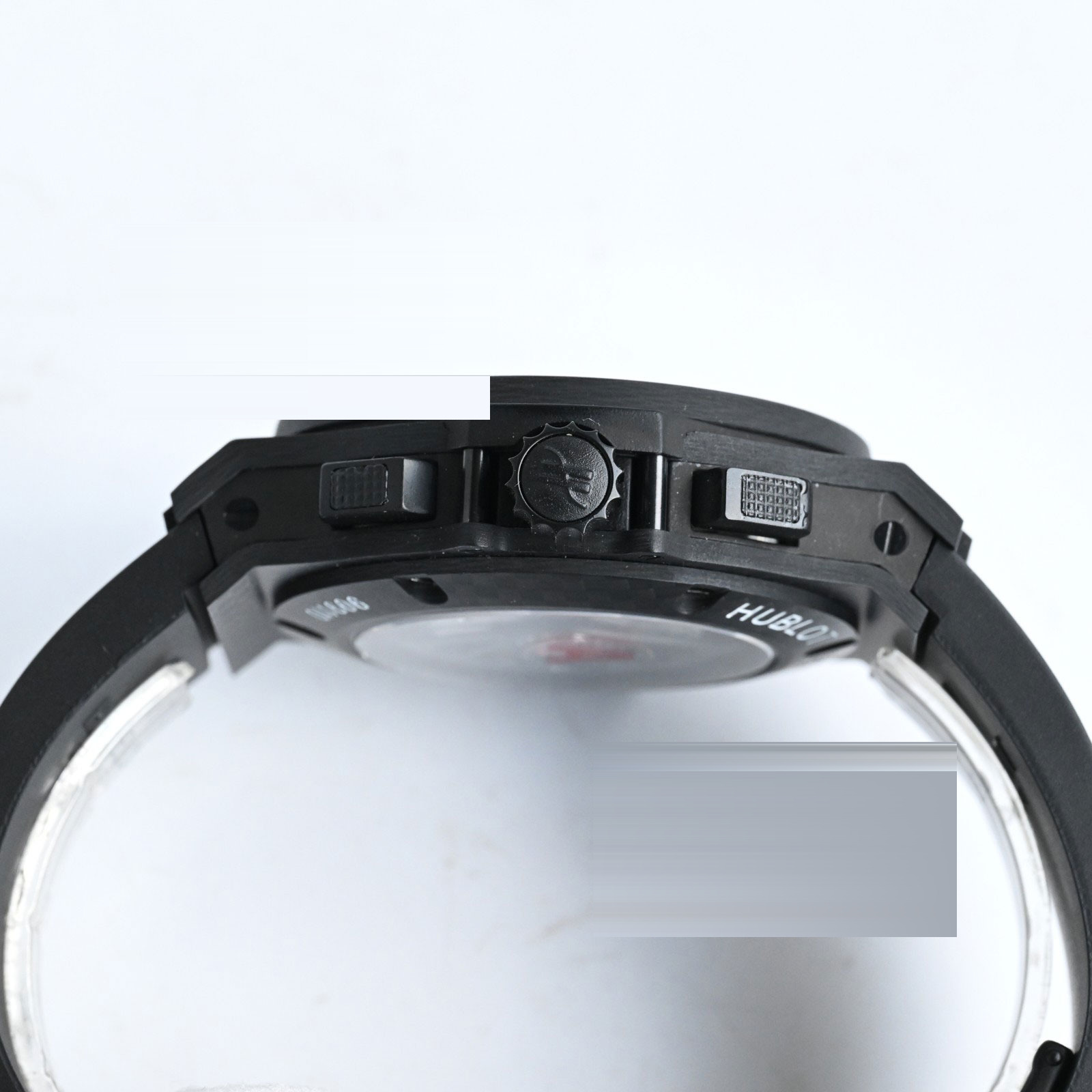 HB Hublot | BIG BANG «Karbon Fiber Big Bang» kronograf kralı karşınızda — 7. fotoğraf