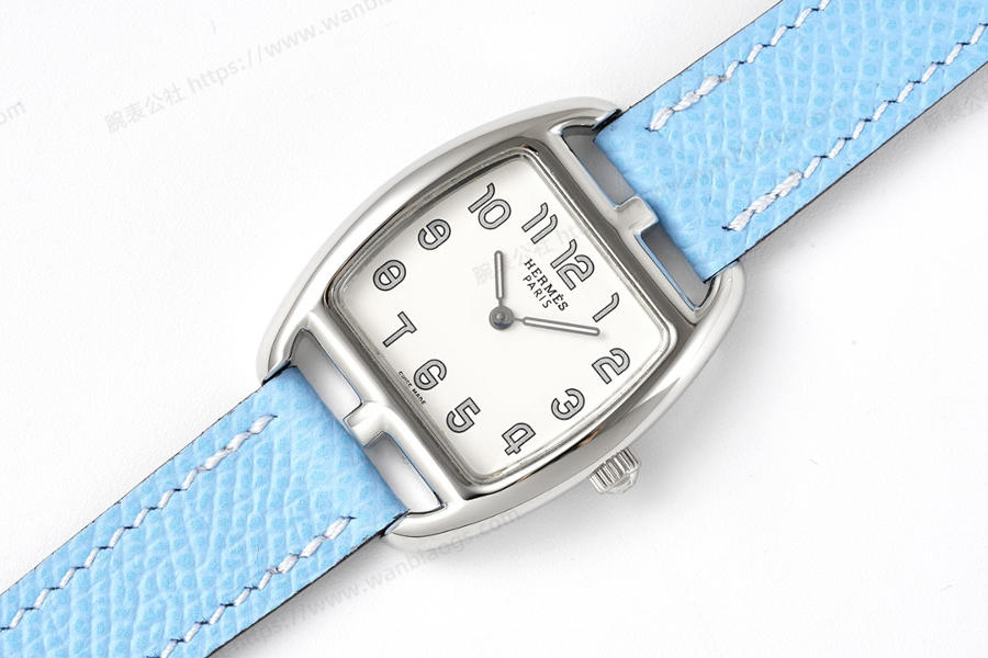 Hermès Cape Cod tonneau 26.5 MM kompakt paslanmaz çelik kol saati — 2. fotoğraf