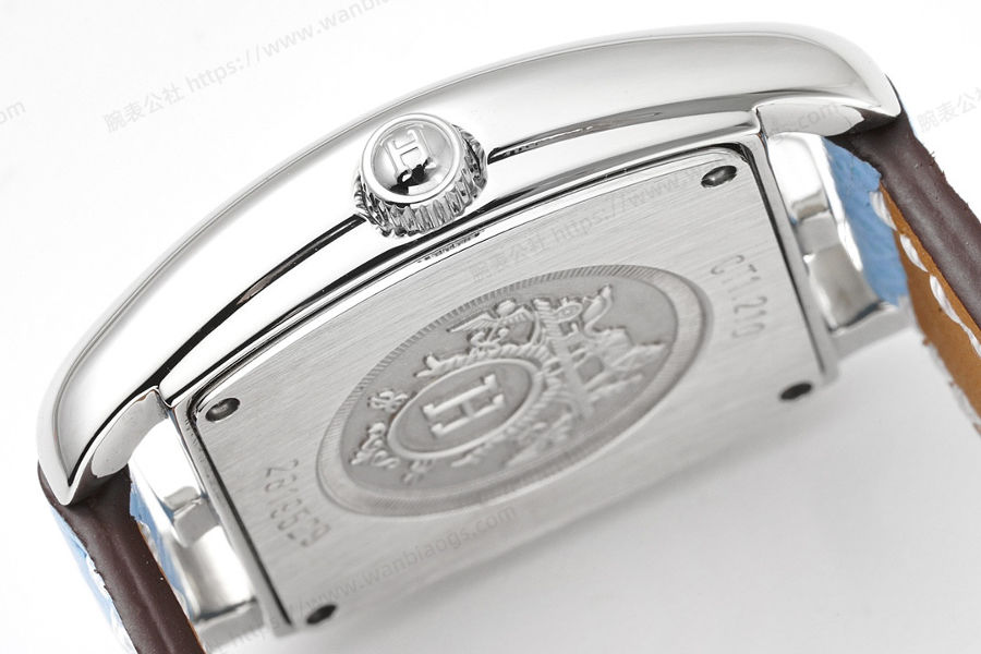 Hermès Cape Cod tonneau 26.5 MM kompakt paslanmaz çelik kol saati — 6. fotoğraf
