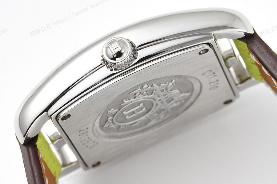 Hermès Cape Cod tonneau 26.5 MM kompakt paslanmaz çelik kol saati — 6. fotoğraf