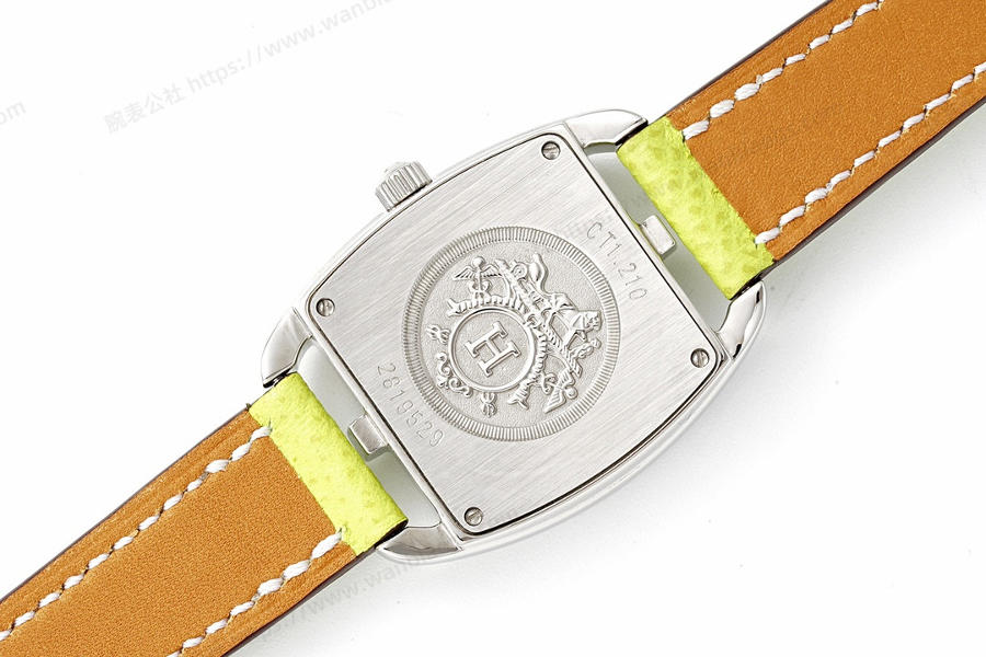 Hermès Cape Cod tonneau 26.5 MM kompakt paslanmaz çelik kol saati — 8. fotoğraf