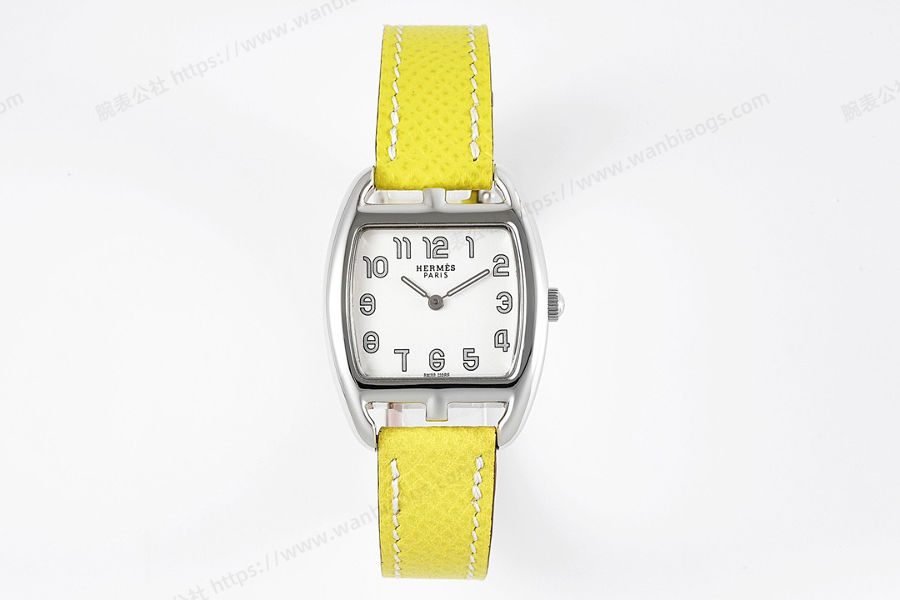 Hermès Cape Cod tonneau 26.5 MM küçük paslanmaz çelik kol saati — 1. fotoğraf