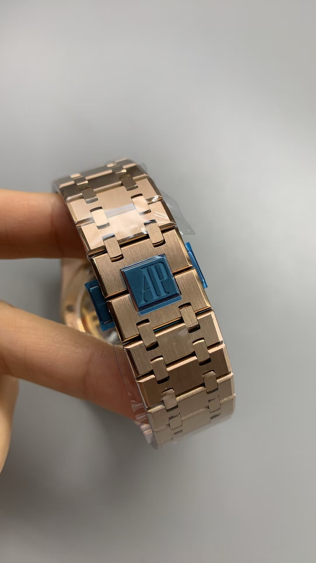 Audemars Piguet 26240 Roze Altın Bilezik