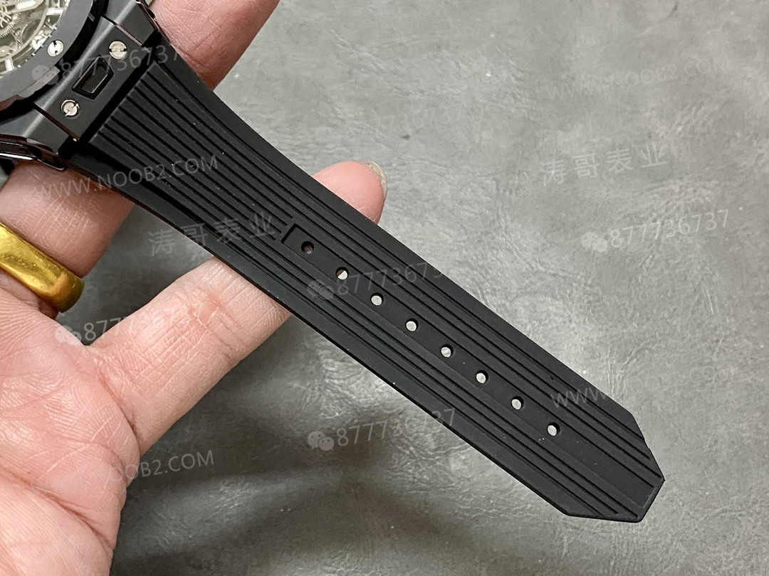 İnce bilekler için müjde: BBF Factory Hublot Big Bang 441 siyah seramik 42 mm kasa çapıyla geliyor — 14. fotoğraf